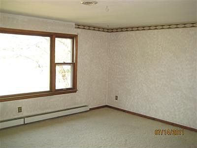 4th image of 8226 Georgetown St