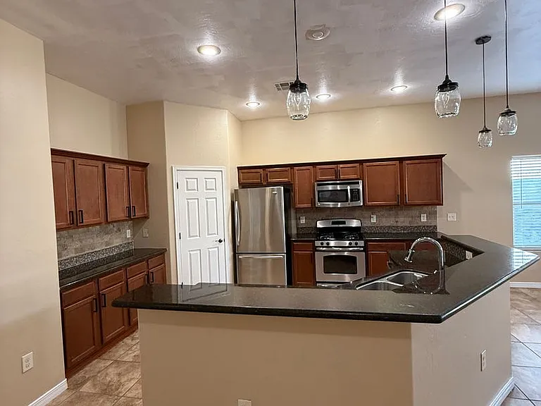 2043 Villa Napoli Loop E — Photo 22