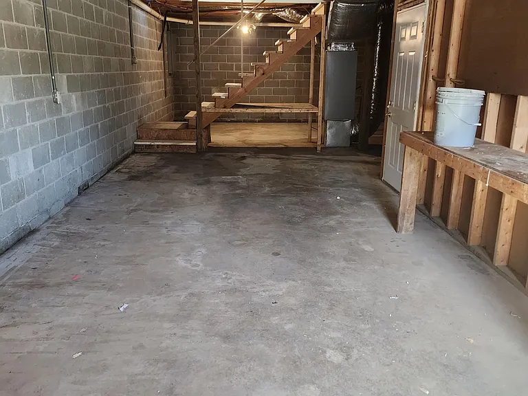 143 W Gate Dr — Photo 50