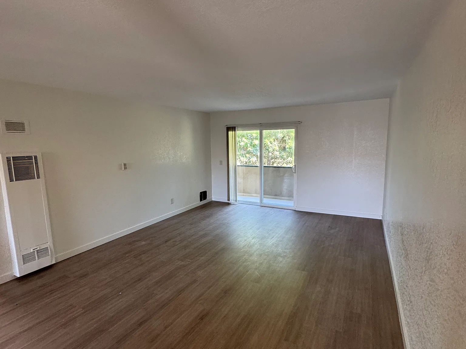 2 bed, $2,675 — Photo 4