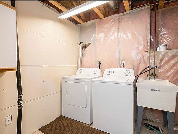 2nd image of 1410 S Mabelle Ave
