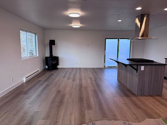Living room with gas fireplace