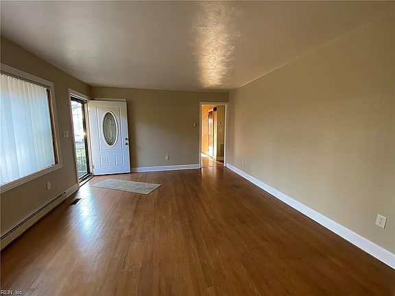 4th image of 22210 Deer Ln
