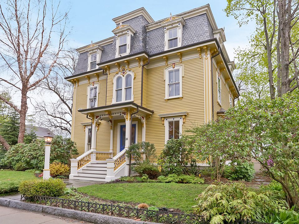 2nd image of 28 Eliot St
