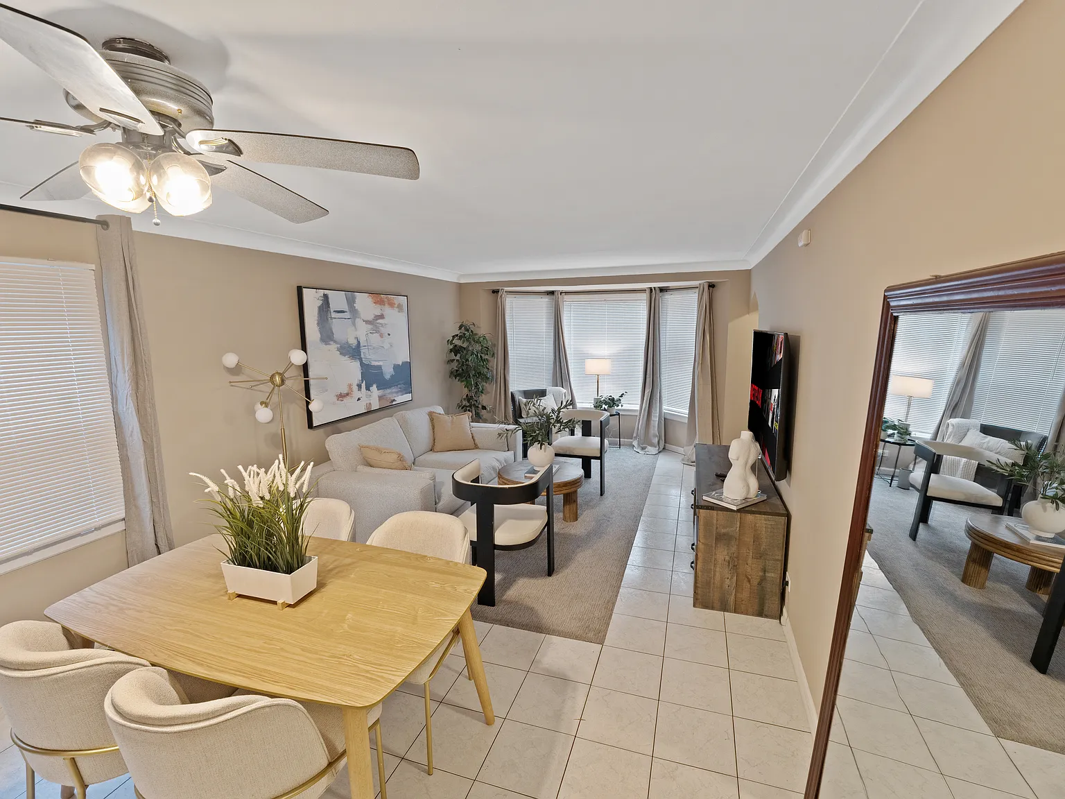 4 bed, 1500 sqft, $8,100 — Photo 2