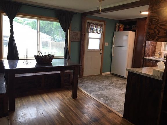 4th image of 1335 Edgewater Ave