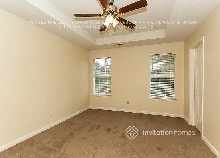 1131 Collyns Ct — Photo 9