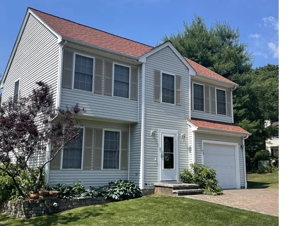 63 Lucy Circle, Wallingford, CT 06492