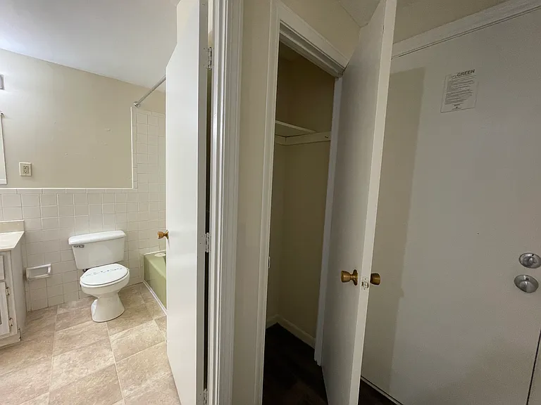 Eastern Trails Apartments and Storage — Photo 51
