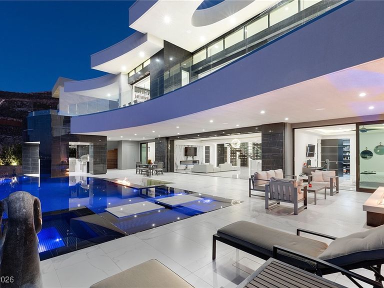 667 Solitude Rock Ct, Henderson, NV