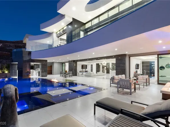 667 Solitude Rock Ct, Henderson, NV 89012