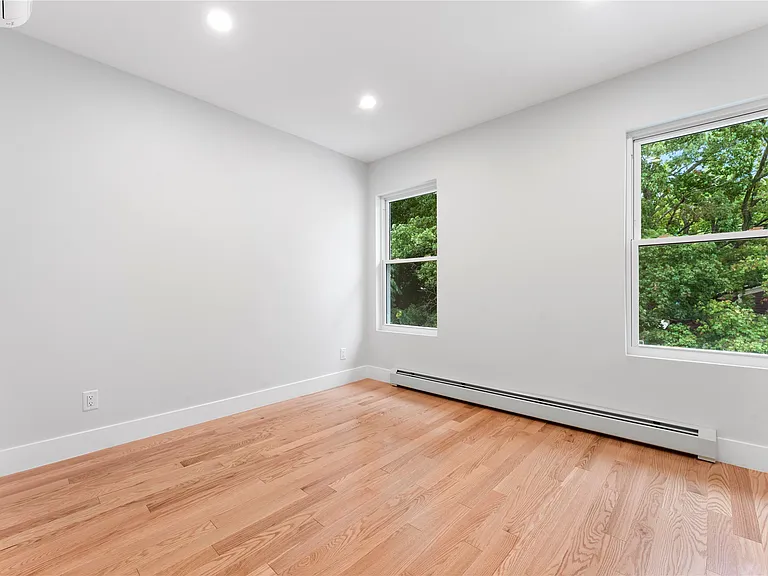 46 North St #4 — Photo 15