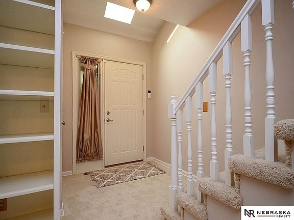 3rd image of 14816 California St