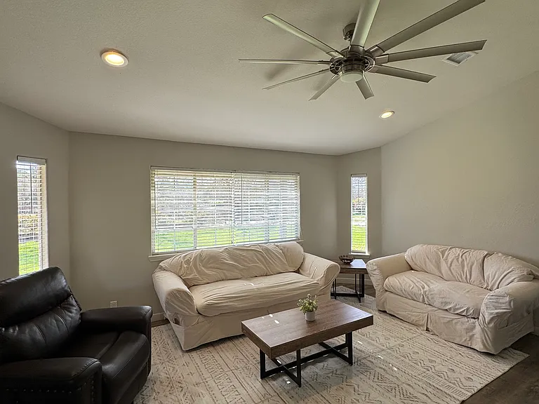 1750 Geneseo Rd — Photo 6