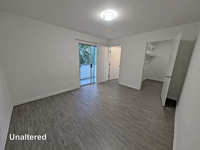 520 N Virgil Ave #8 — Photo 8