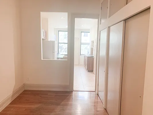 Rented by Ulas Real Estates Inc | media 4