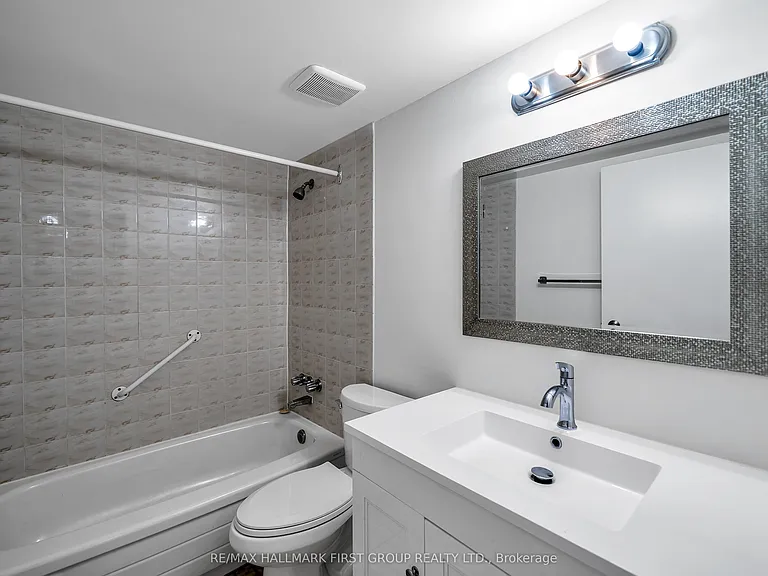 145 Liberty St S #703 — Photo 16