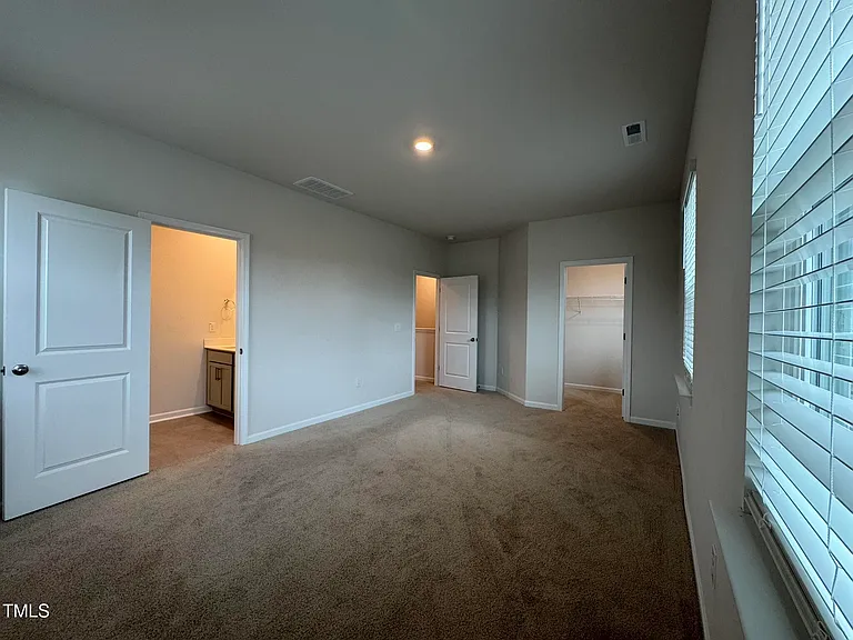 724 Dorset Stream Dr — Photo 26