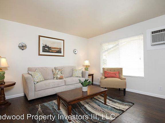 4th image of 912 Dainty Ave APT 6