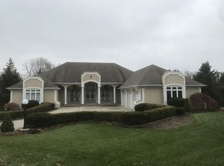 7354 Fox Hollow Rdg, Zionsville, IN 46077