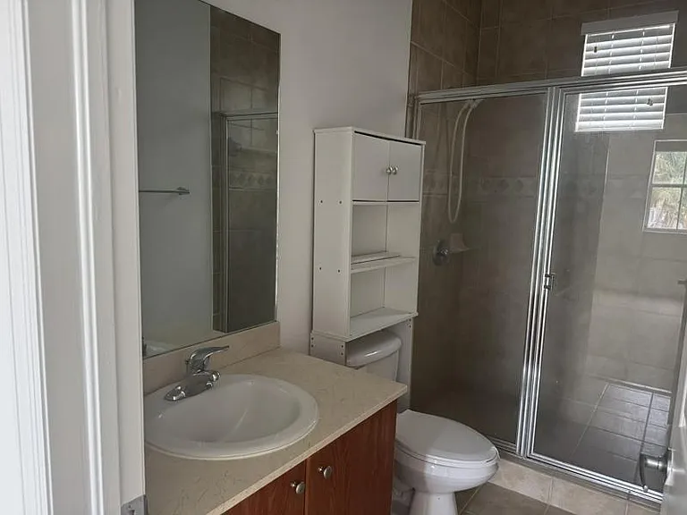 2351 Vintage Dr — Photo 2
