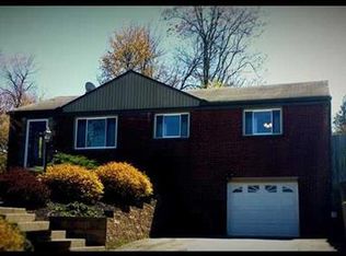 6530 Ventura Dr, Pittsburgh, PA 15236