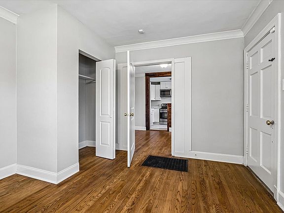 5th image of 3725 Spottswood Ave