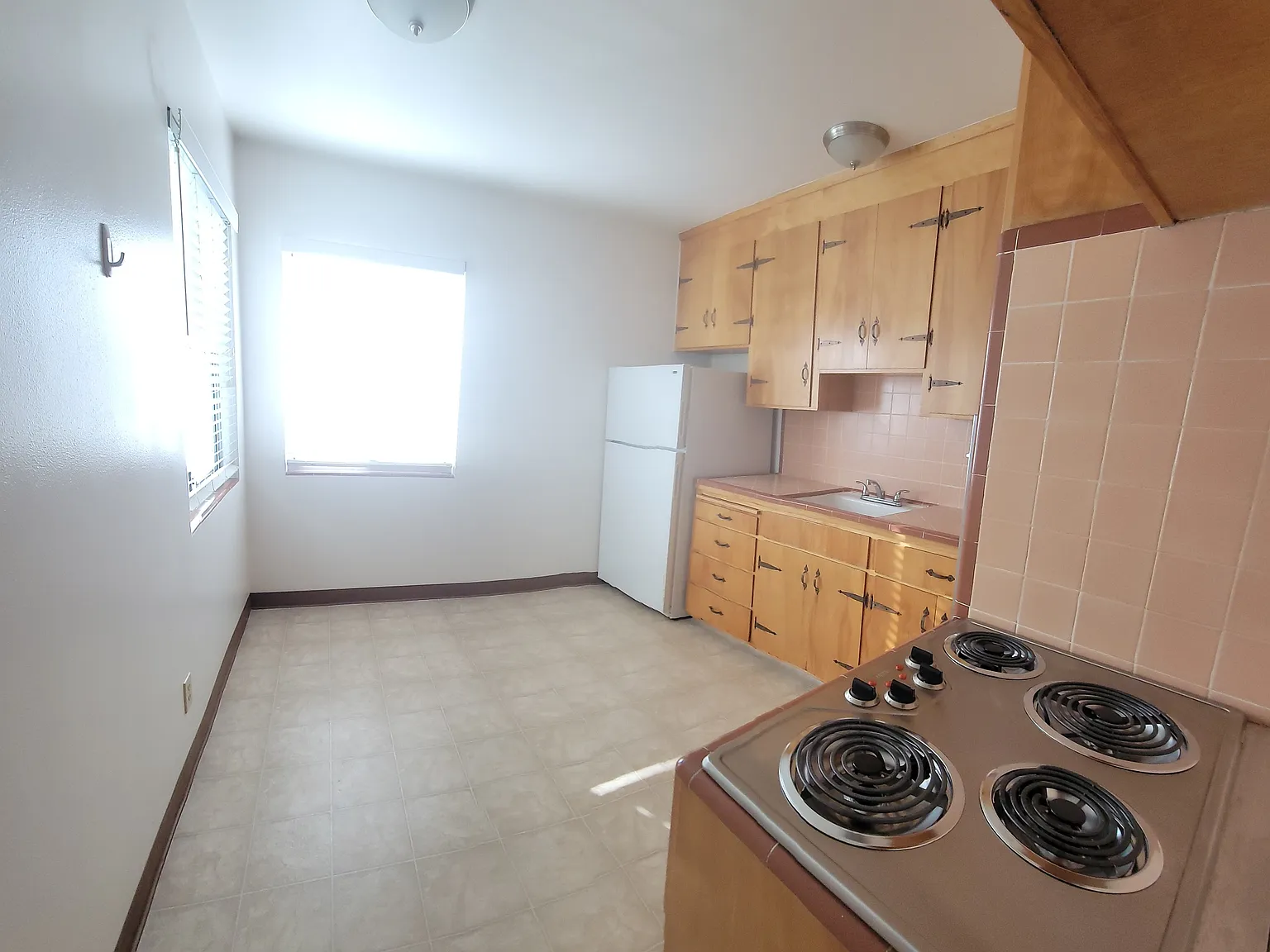 Studio, 348 sqft, $1,725 — Photo 3