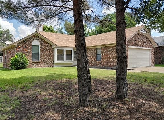 2nd image of 2305 Belton Dr