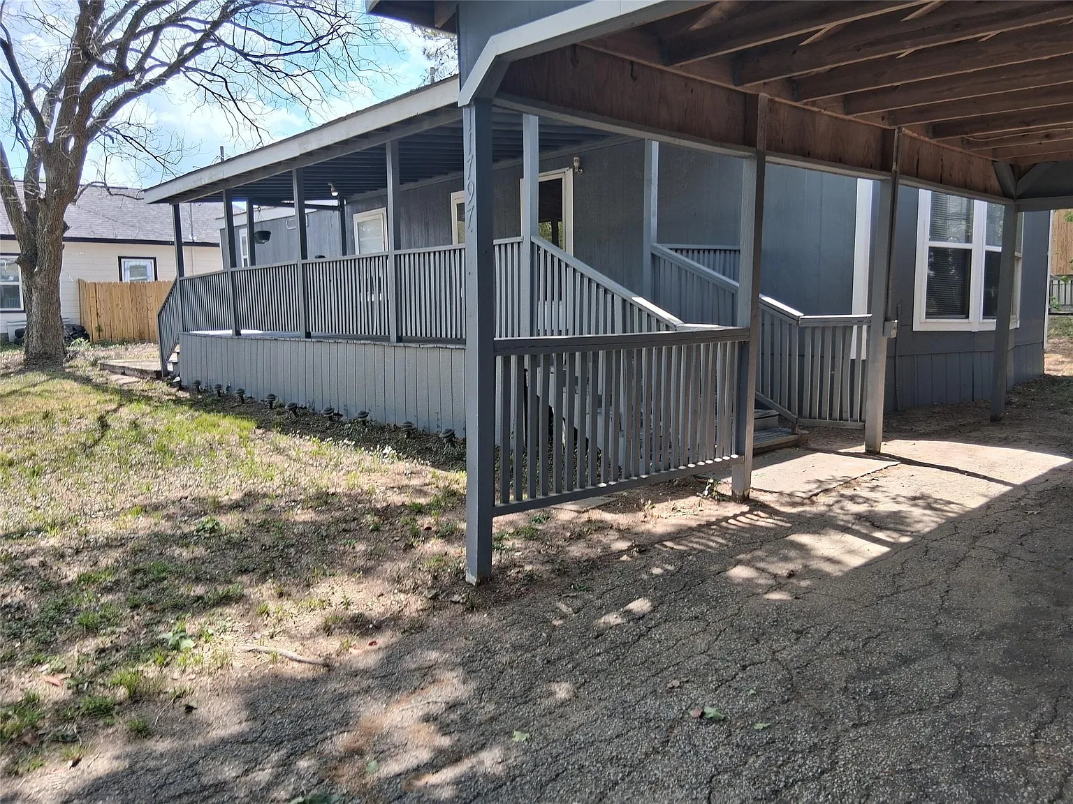 3 bed, 1.5 bath, 832 sqft, $1,200 — Photo 4