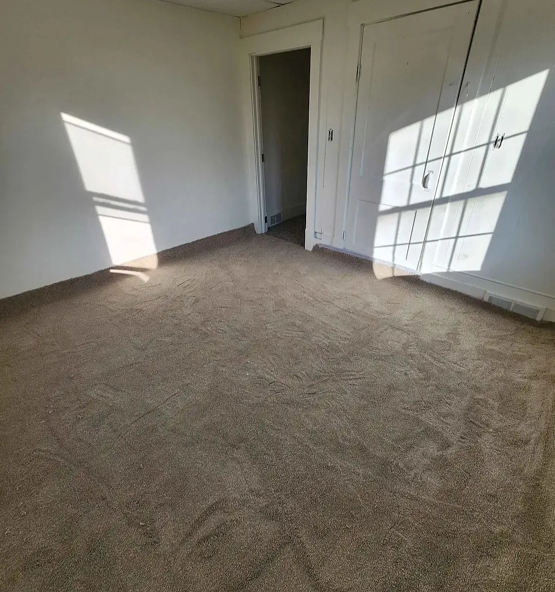3 bed, $875 — Photo 3