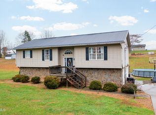 166 Heritage Dr, Rogersville, TN 37857