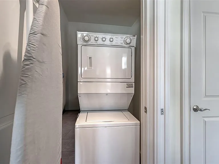 1350 Main St #1007 — Photo 25