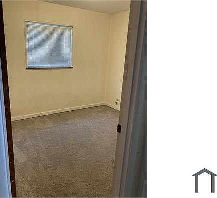 5th image of 10400 Hobkirk Dr