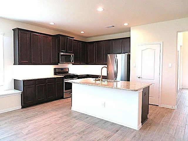 1927 Willow Rock Way — Photo 4