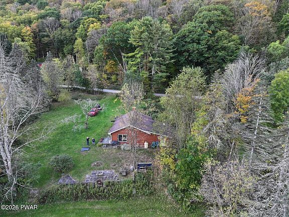 3rd image of 100 Penn York Rd