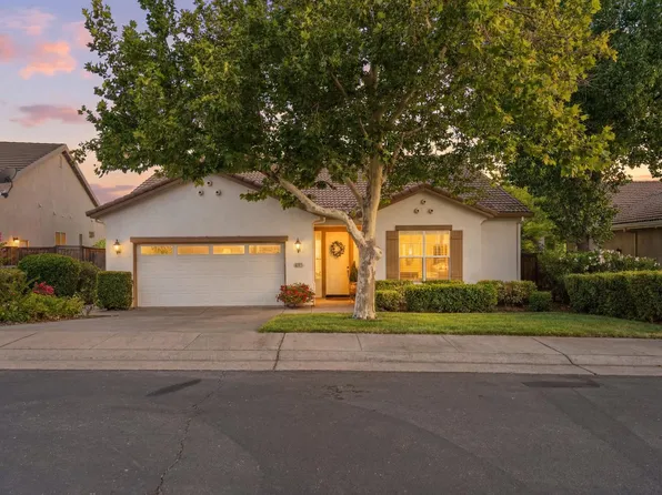 4347 Newland Heights Dr, Rocklin, CA 95765