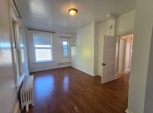 529 W 4th St #2, Duluth, MN 55806