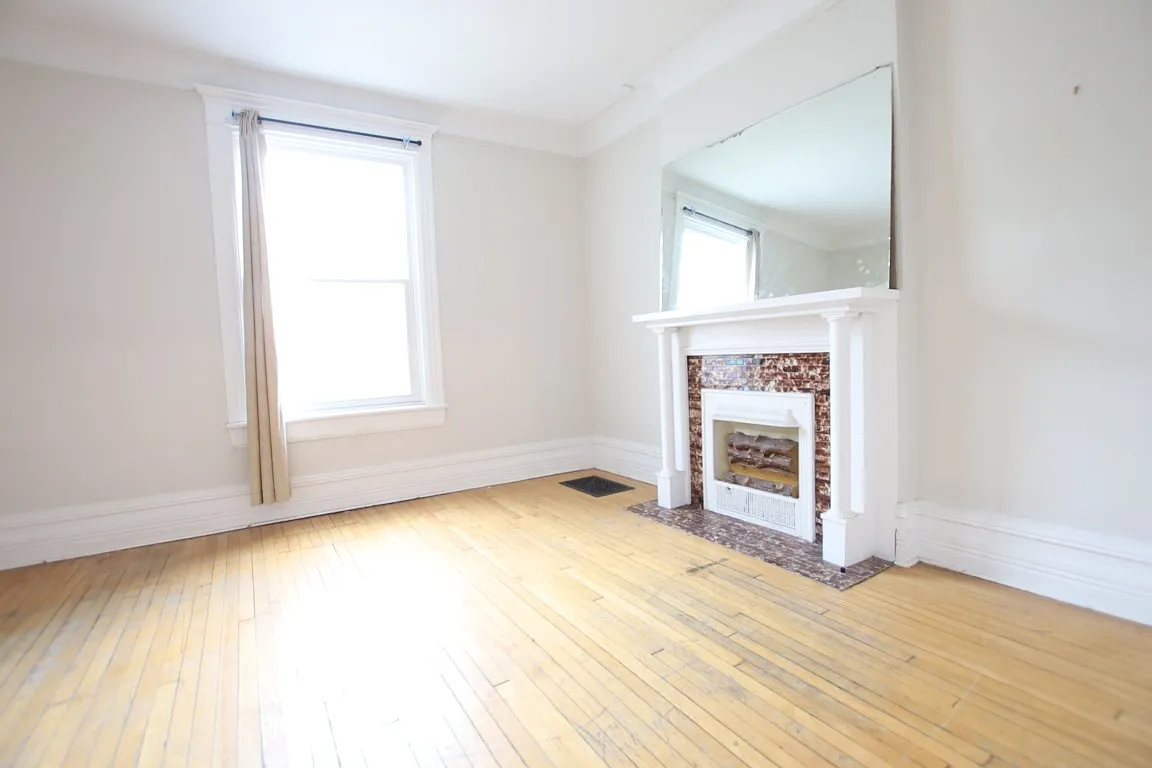 1 McLeod — Photo 2
