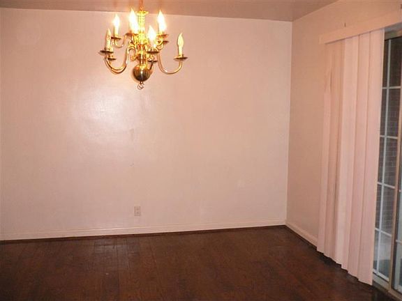 5th image of 1631 S Dixon Cir