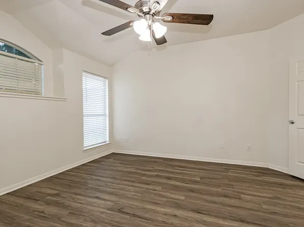 15815 Stiller Park Dr, Cypress, TX 77429