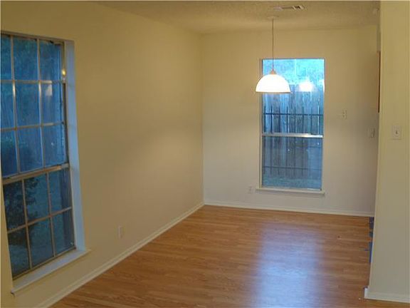 2nd image of 2200 Granberry Dr #B