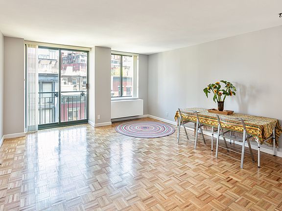 4th image of 311 Greenwich St APT 7E