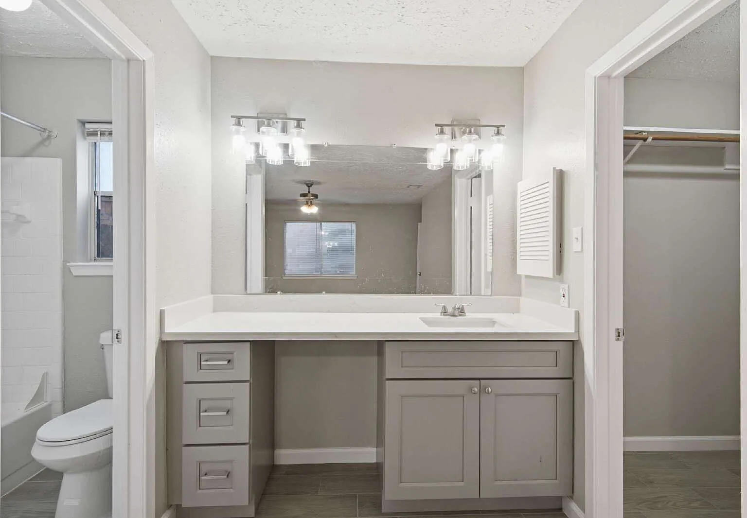 3 bed, 2.0 bath, 1510 sqft, $1,800 — Photo 1