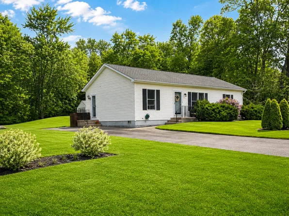 15 Erin Dr, New Fairfield, CT 06812