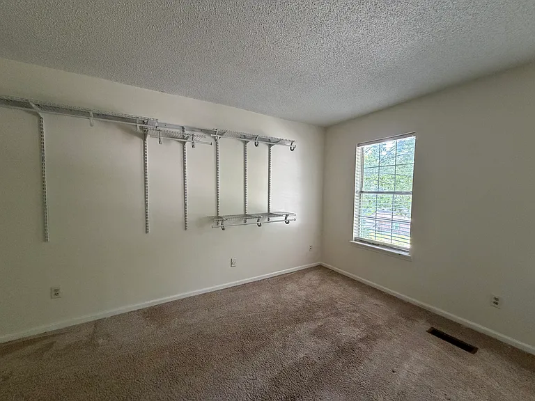 11809 Lansbury Ct — Photo 19