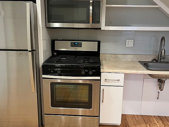4th image of 1711 Fairmount Ave APT 1