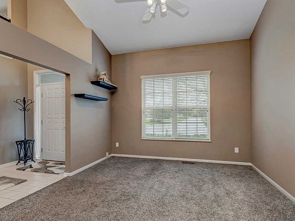 5th image of 5685 Maplewood Ct