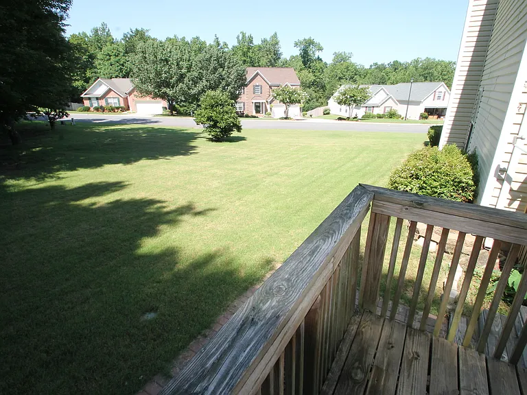 583 Stonehenge Dr — Photo 35