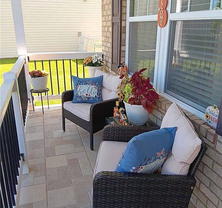 1st image of 878 Bitting Hall Dr